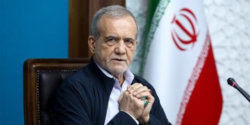 پزیشکیان: ئەگەر هەموومان پێکەوە بین ئەمریکا ناتوانێت کارێک بەرەو پێش ببات