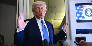 ترەمپ ڕەزامەندی لە سەر بازرگانیی نێوان ئەمریکا و ئێران دەربڕی