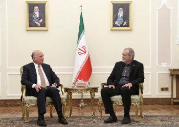 پزیشکیان: بۆ گەشە و پێشکەوتنی گەلەکەمان فەرمان و موڵەت لە کەس وەرناگرین