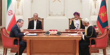 ئێران و عۆمان 18 ڕێکەوتنی هاوکارییان واژۆ کرد