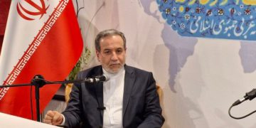 عێراقچی: هیچ دامەزراوەیەکی ئەتۆمیی ئێران کۆناکرێتەوە