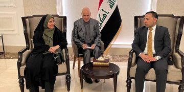 وەزیری ڕێگاوبان و گەشەپێدانی شارەکانی ئێران سەردانی عێراقی کرد