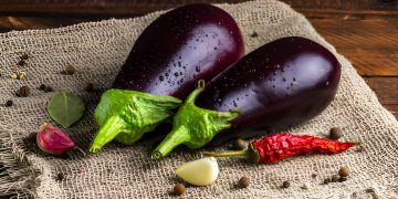 یارمەتی باشترکردنی بیرەوەری بدە بە خواردنی باینجان