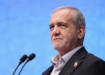 پزیشکیان: لە دانوستانداین بەڵام لە هیچ هەڕەشەیەک ناترسین
