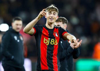 ڕەزامەندی ئەلۆنسۆ بە کڕینی هۆیسن