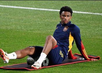 بالدی گەیشتە ئێل کلاسیکۆ، بەڵام فلیک ڕێگەی پێنادات!