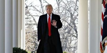 ترەمپ لە ڕیاز لە گەڵ سەرکردەی چەند وڵاتێکی عەرەبی کۆدەبێتەوە